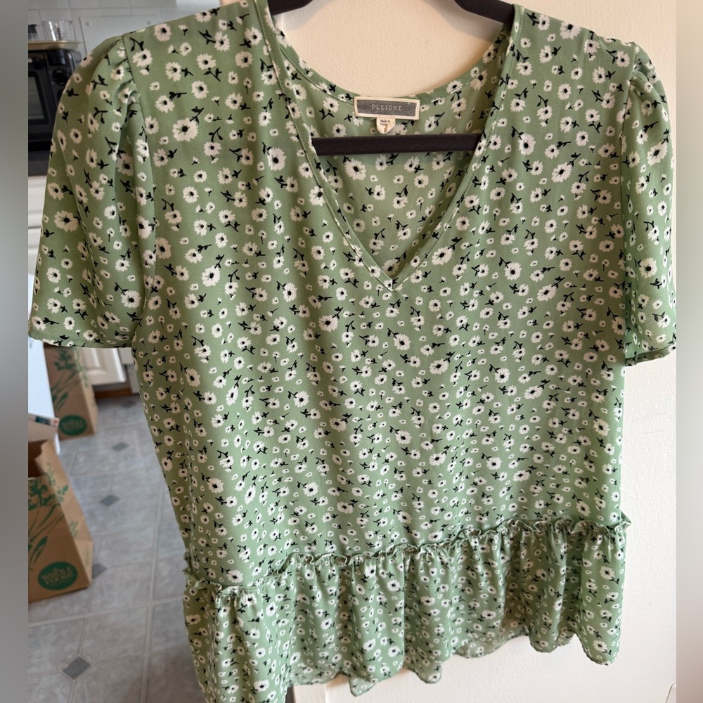 Short sleeve blouse